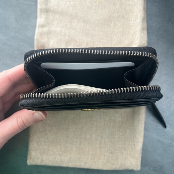 Gucci Black Chevron Marmont Leather Wallet - Picture 7 of 7